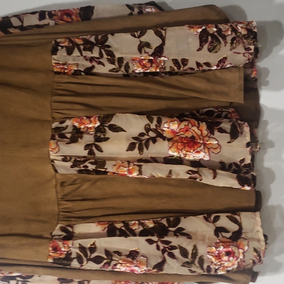 Top - Picture 7 of 8